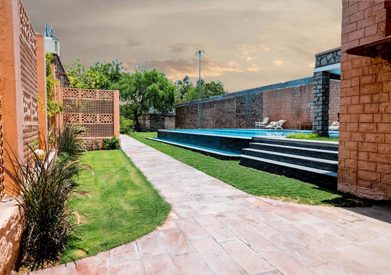 Hotel Inn Season Mahāmandir Exterior photo